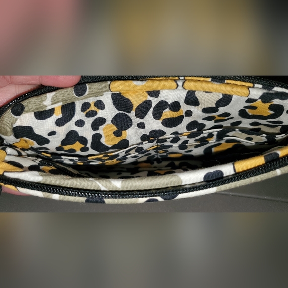 Vera Bradley Go Wild Wristlet EUC - Picture 7 of 7